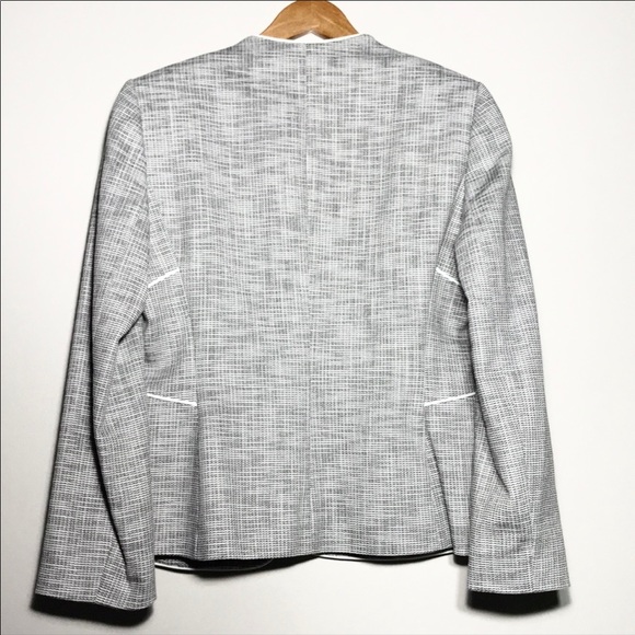 Tahari Round Neck Blazer Jacket - Picture 8 of 8